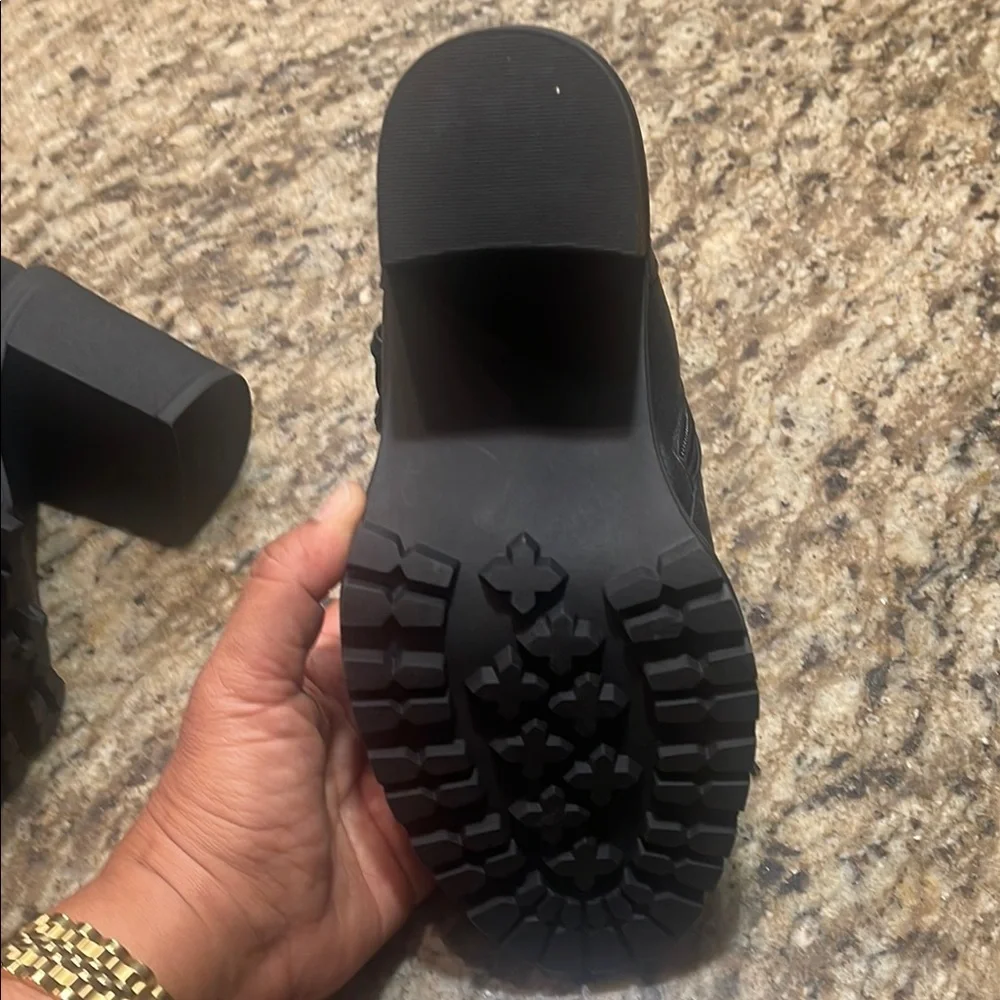 Torrid Black Ankle Boots with Zipper Detail - Picture 5 of 7